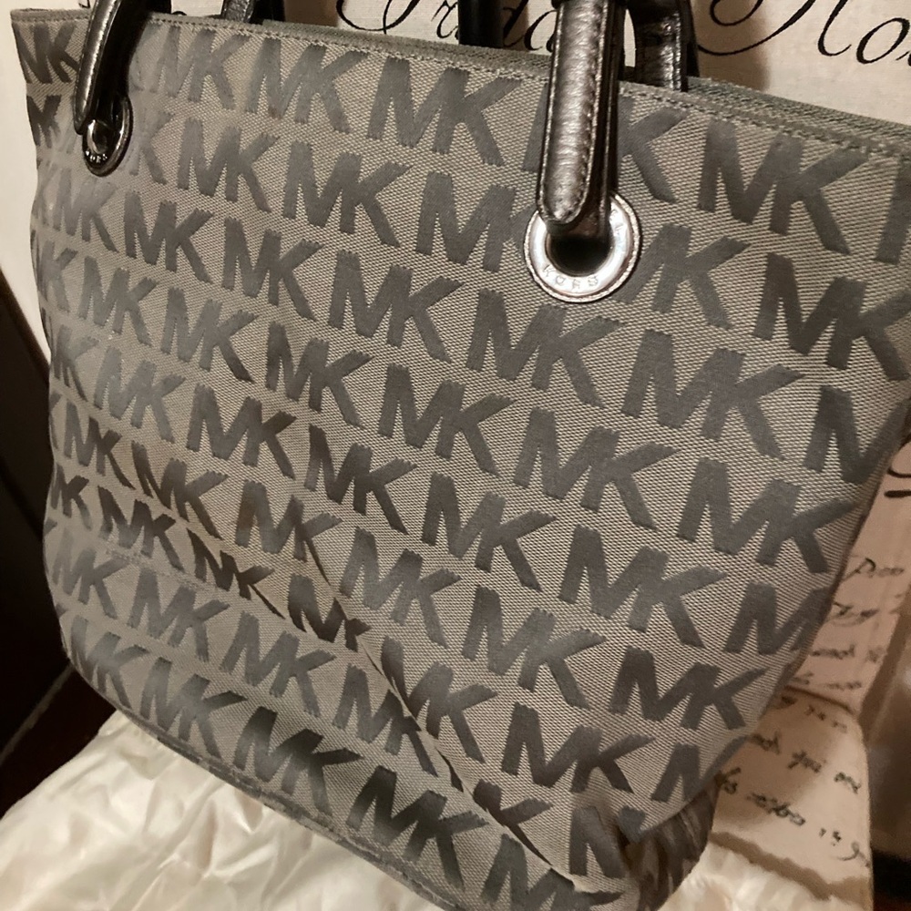 Michael Kors signature shoulder bag tote with dust bag MK LOGO SHOULDERBAG  GREY - Picture 4 of 9